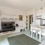 Thekeystudio, La Casa Del Mare Azzurro With Seaview * Ventimiglia