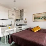 Apartamento Thekeystudio, La Casa Del Mare Azzurro With Seaview