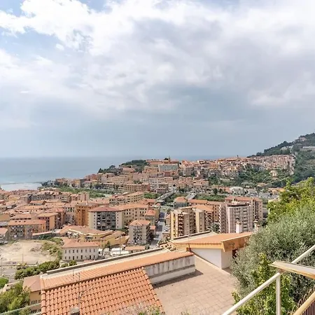 Апартаменты Thekeystudio, La Casa Del Mare Azzurro With Seaview Вентимилья