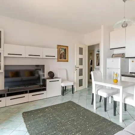 Thekeystudio, La Casa Del Mare Azzurro With Seaview * Ventimiglia