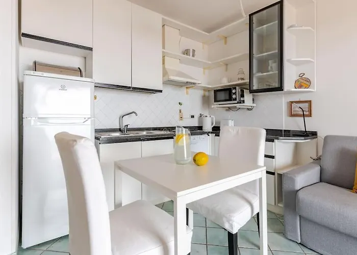 Apartamento Thekeystudio, La Casa Del Mare Azzurro With Seaview *