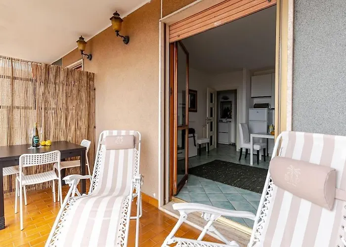 Apartamento Thekeystudio, La Casa Del Mare Azzurro With Seaview Ventimiglia