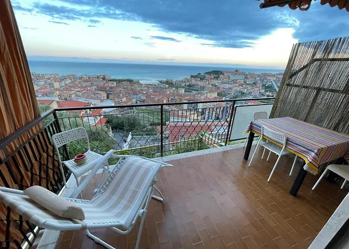 Thekeystudio, La Casa Del Mare Azzurro With Seaview Apartman Ventimiglia